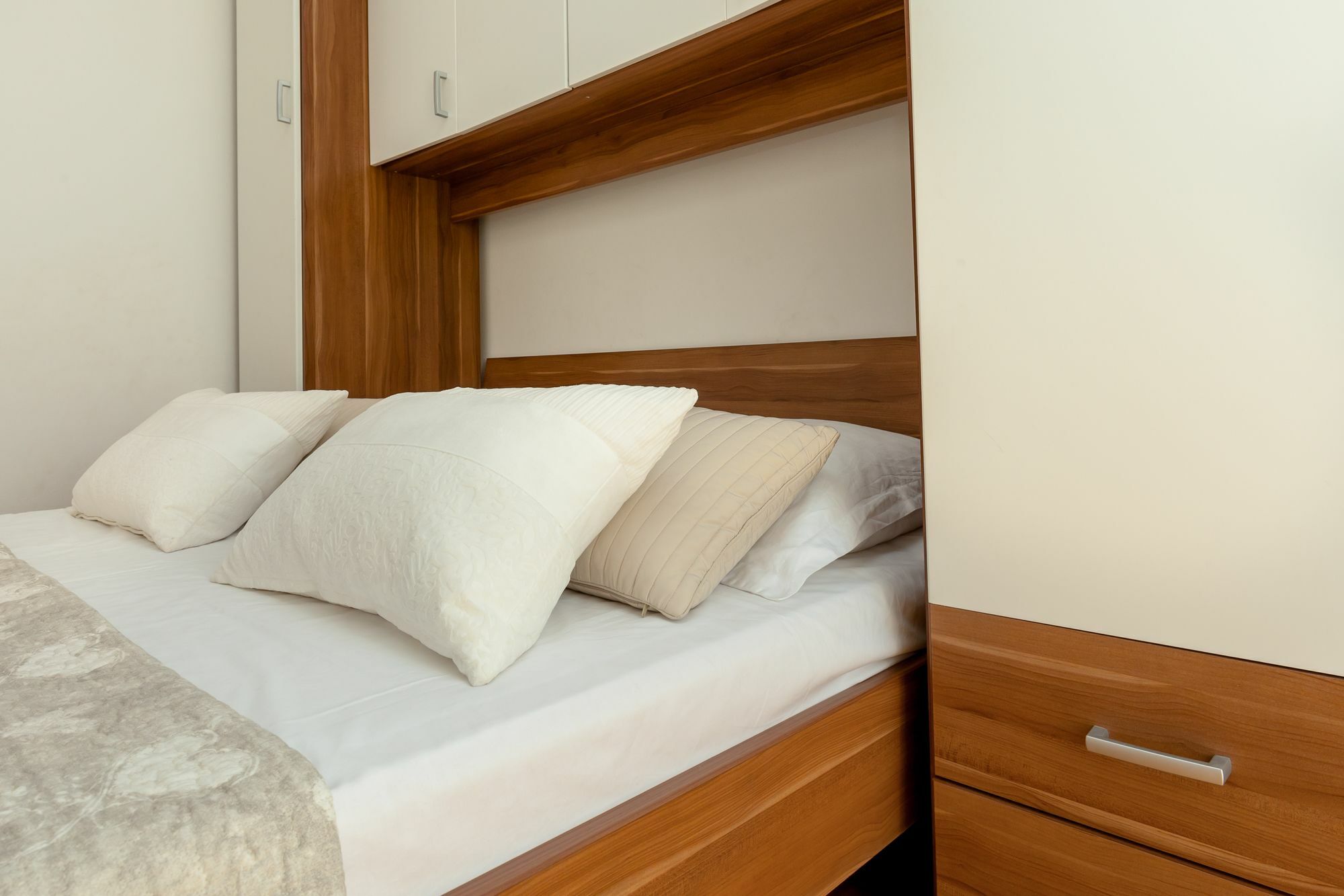 Apartments Mistral Бол Екстериор снимка
