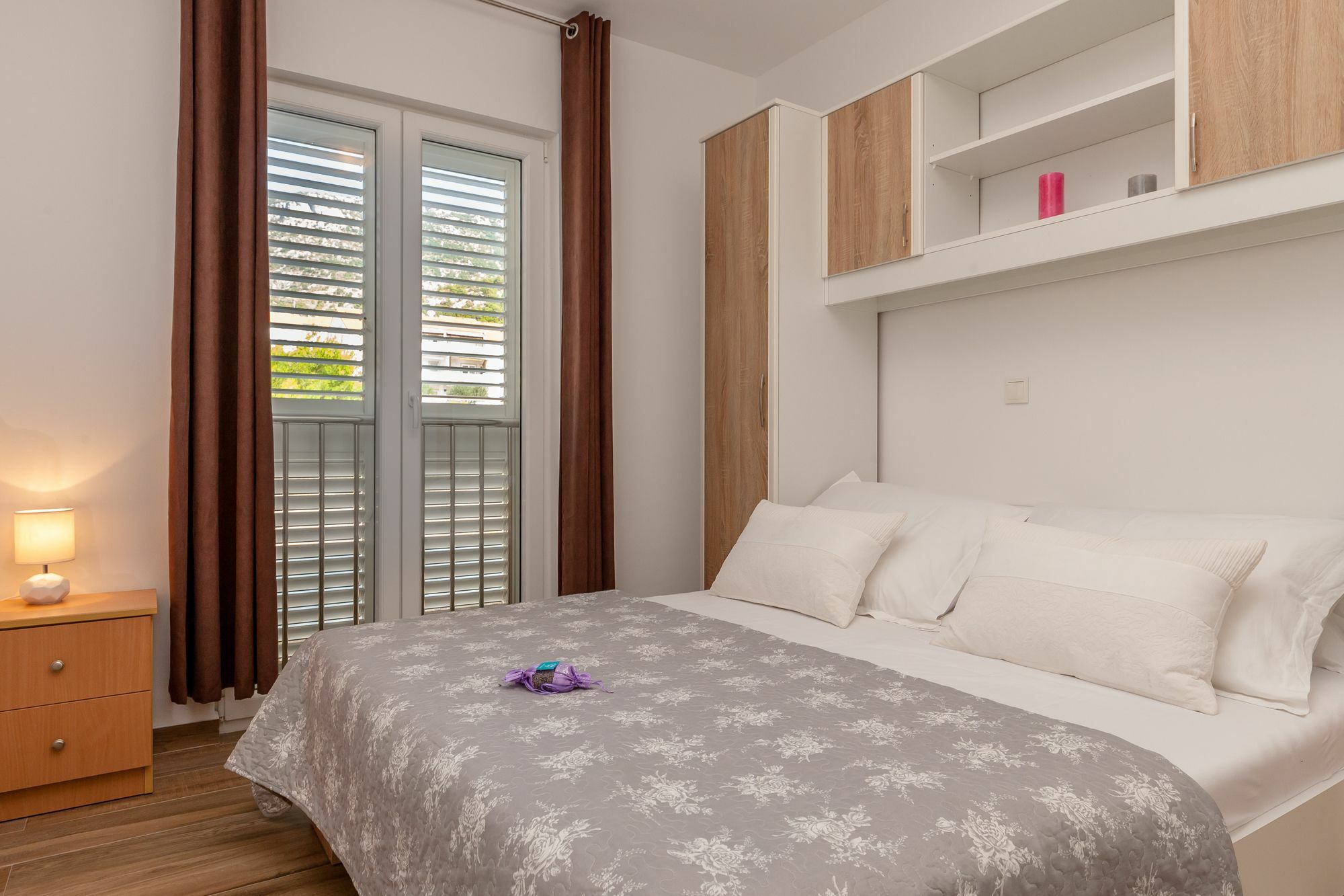 Apartments Mistral Бол Екстериор снимка