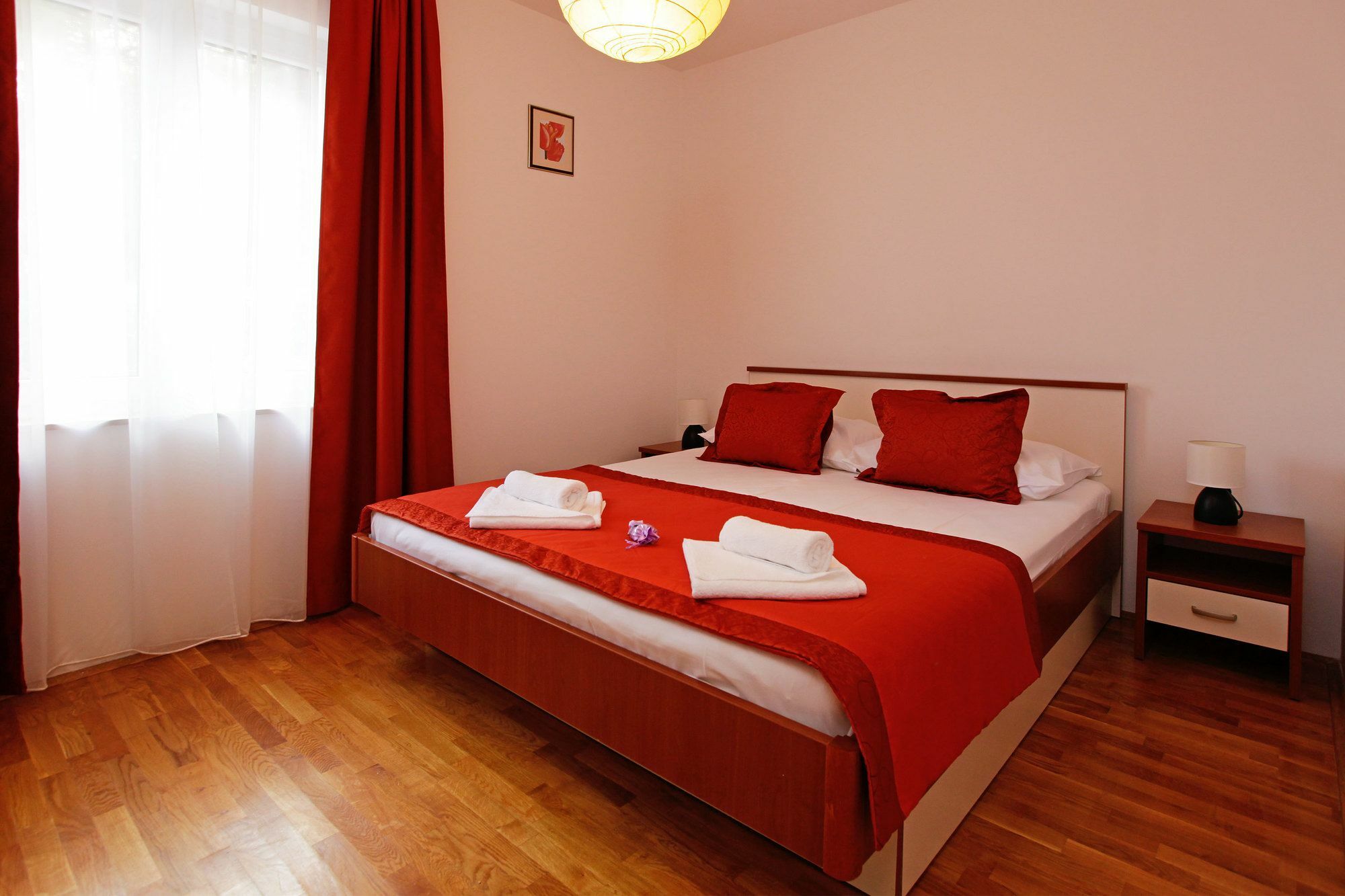 Apartments Mistral Бол Екстериор снимка