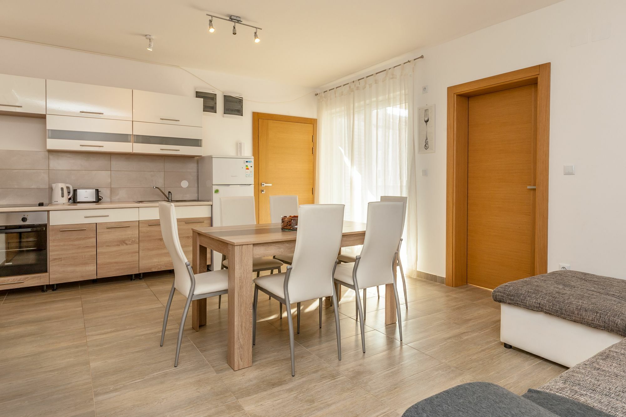 Apartments Mistral Бол Екстериор снимка